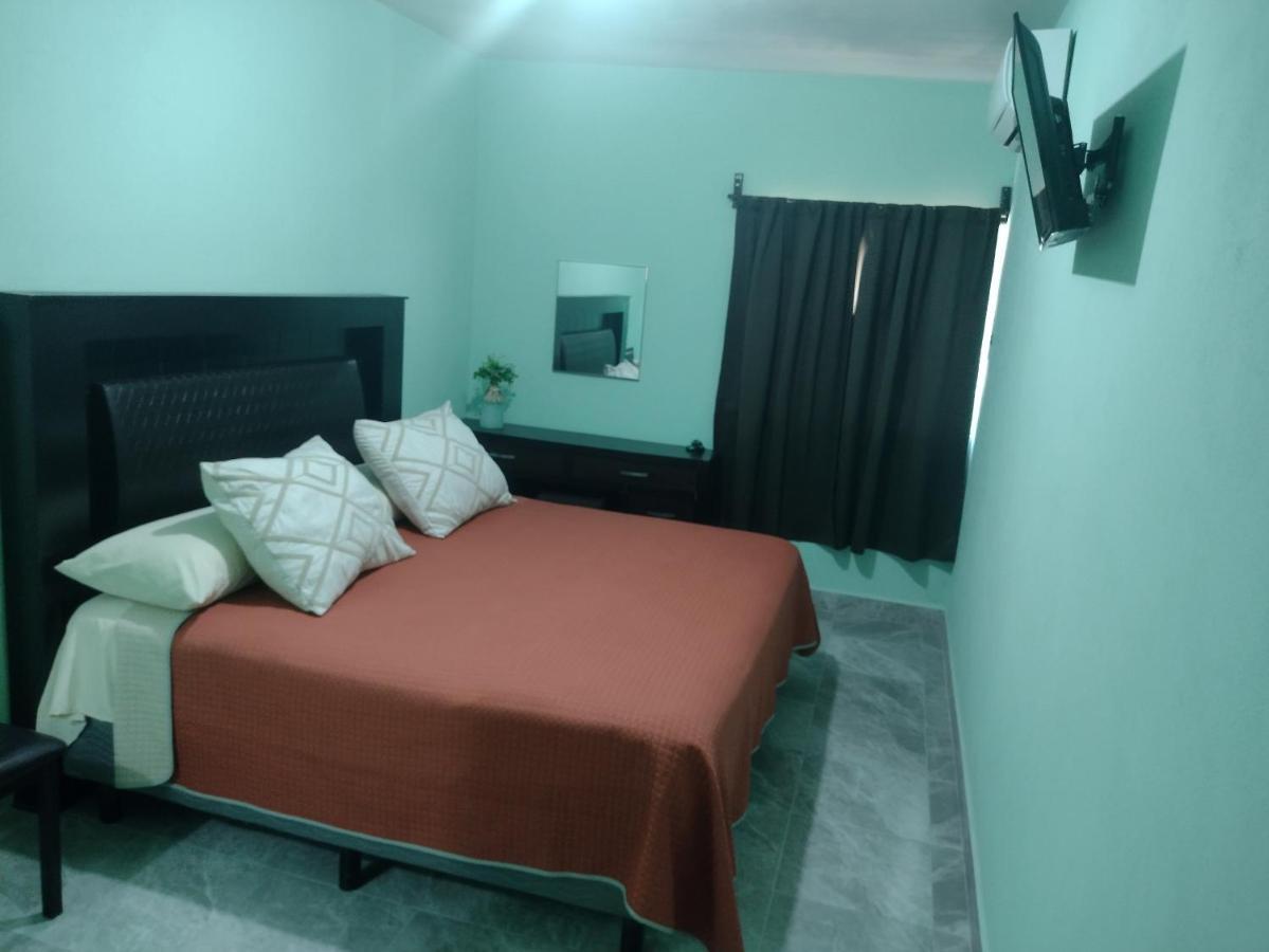 Hotel Prado'S Puerto San Carlos Extérieur photo