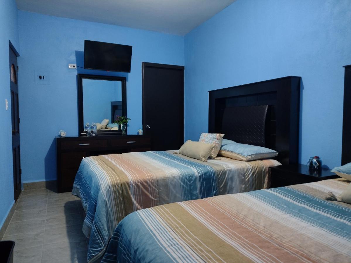 Hotel Prado'S Puerto San Carlos Extérieur photo