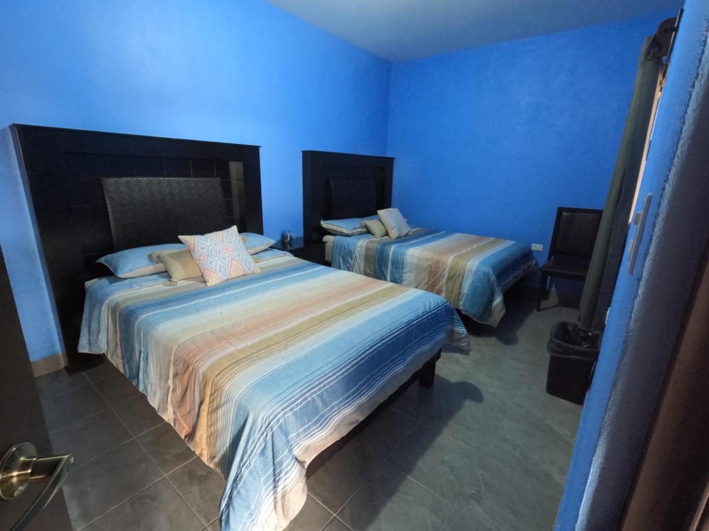 Hotel Prado'S Puerto San Carlos Extérieur photo