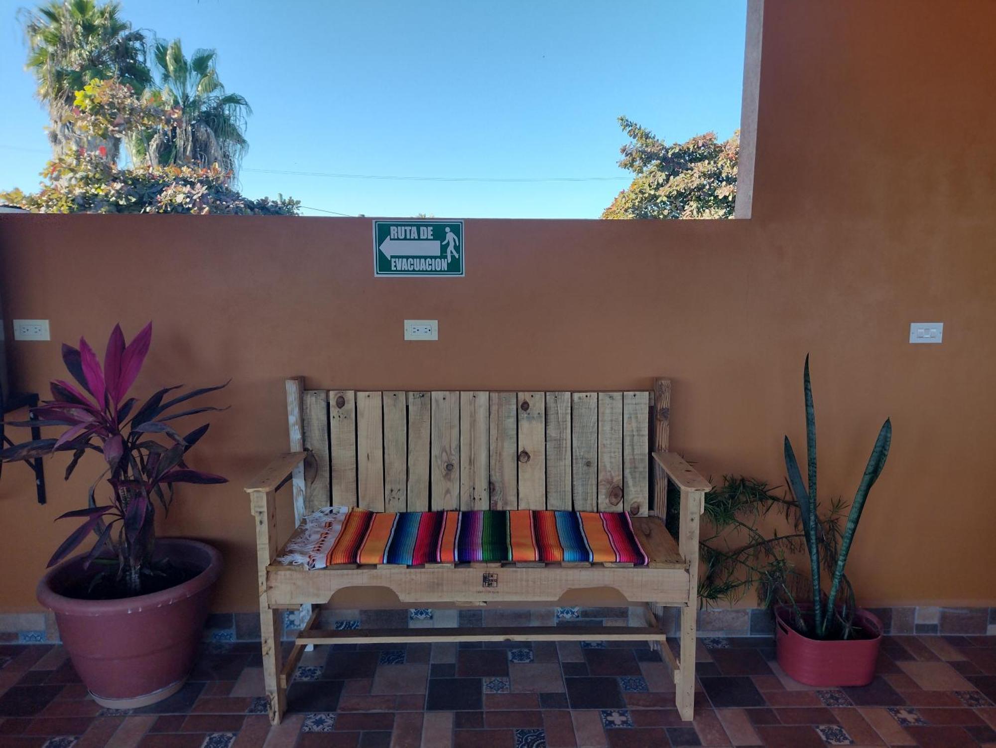 Hotel Prado'S Puerto San Carlos Extérieur photo